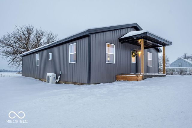 9095 E State Road 38, New Castle, IN 47362