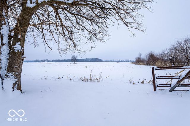 9095 E State Road 38, New Castle, IN 47362