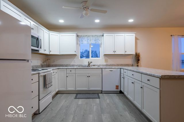 9095 E State Road 38, New Castle, IN 47362