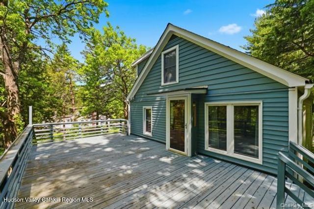 60 Shivertown Road, New Paltz, NY 12561