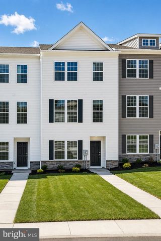 554 SWAMP CREEK RD, Bechtelsville, PA 19505