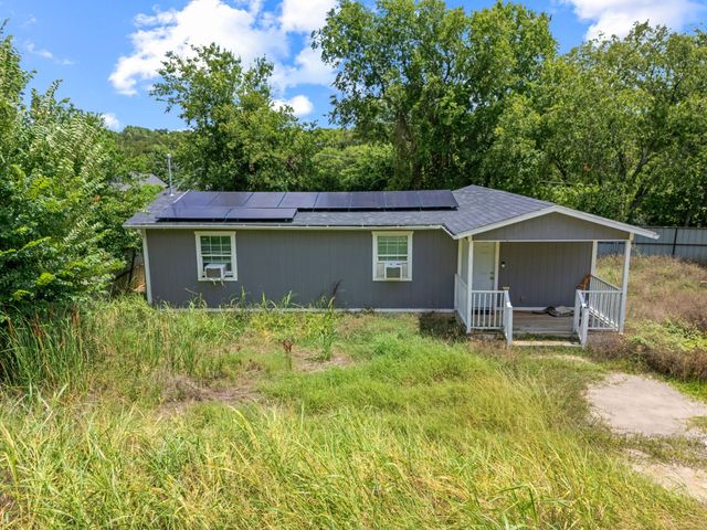 2818 NW 17th Street, Fort Worth, TX 76106