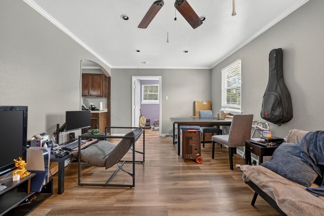 2818 NW 17th Street, Fort Worth, TX 76106