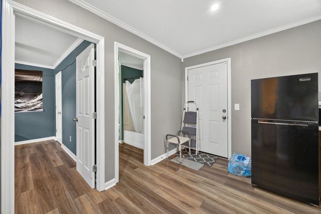 2818 NW 17th Street, Fort Worth, TX 76106