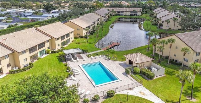 380 THREE LAKES LANE K, Venice, FL 34285