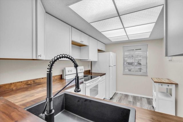 380 THREE LAKES LANE K, Venice, FL 34285