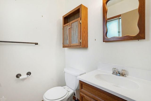 1592 Oakwood Drive, Gladwin, MI 48624