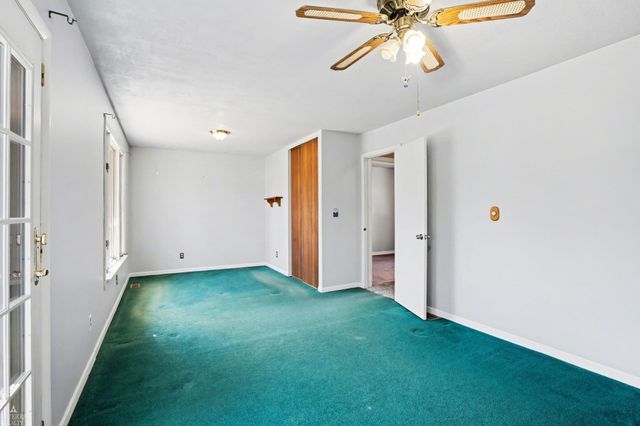 1592 Oakwood Drive, Gladwin, MI 48624