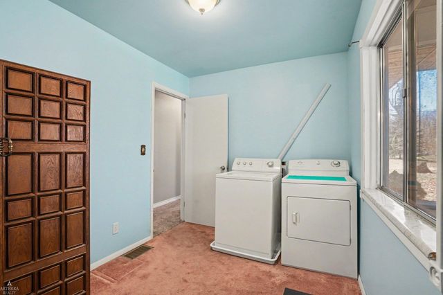 1592 Oakwood Drive, Gladwin, MI 48624