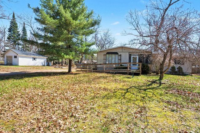 1592 Oakwood Drive, Gladwin, MI 48624