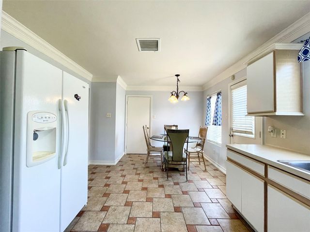 12811 Smokey Pass Circle, Houston, TX 77038