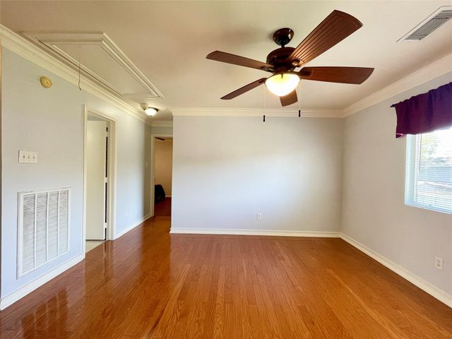 12811 Smokey Pass Circle, Houston, TX 77038