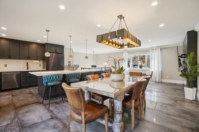 223 Chaucer Dr, Berkeley Heights Twp., NJ 07922