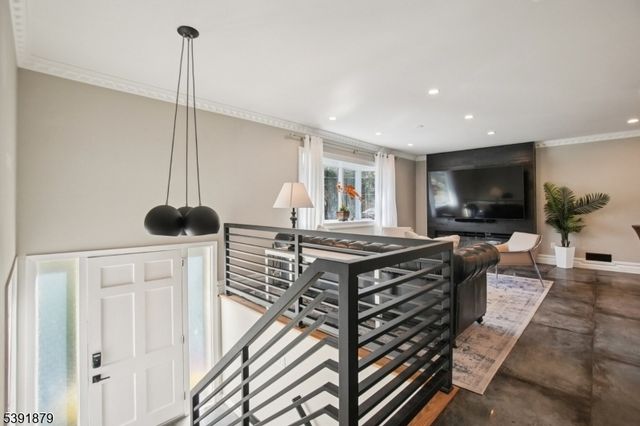 223 Chaucer Dr, Berkeley Heights Twp., NJ 07922