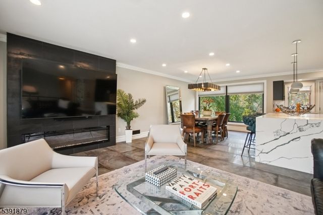 223 Chaucer Dr, Berkeley Heights Twp., NJ 07922