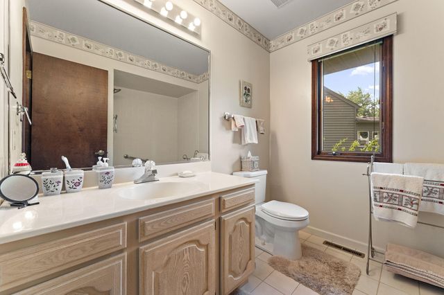 236 Grace Court, Crown Point, IN 46307
