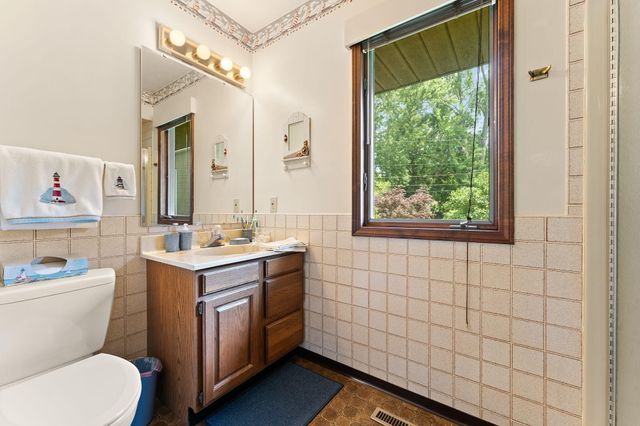 236 Grace Court, Crown Point, IN 46307
