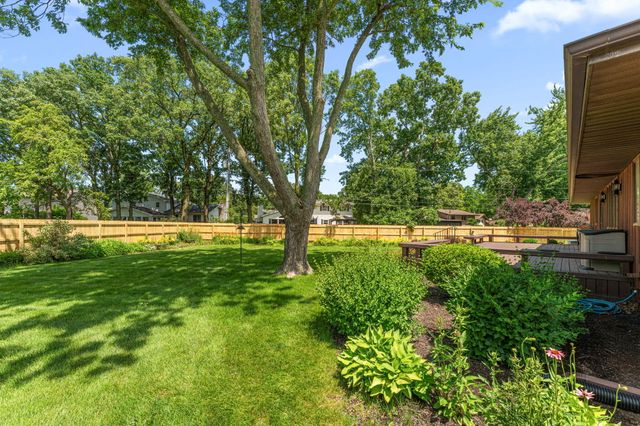 236 Grace Court, Crown Point, IN 46307