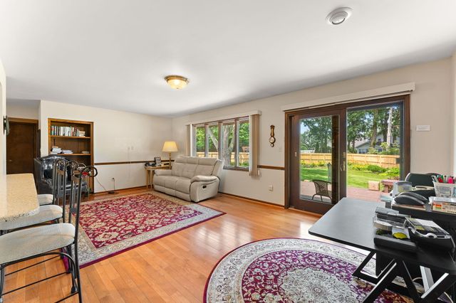 236 Grace Court, Crown Point, IN 46307
