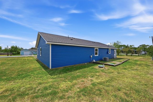 61 Lee Boulevard, Pottsboro, TX 75076