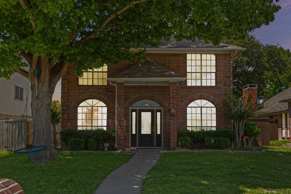 1107 Emily Lane, Carrollton, TX 75010