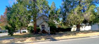 602 NW Clarke Street, Grants Pass, OR 97526