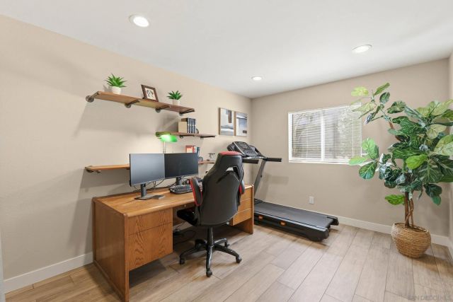 15464 Nawa Ct, San Diego, CA 92129