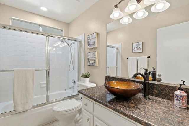 15464 Nawa Ct, San Diego, CA 92129