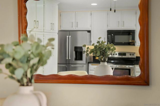 15464 Nawa Ct, San Diego, CA 92129