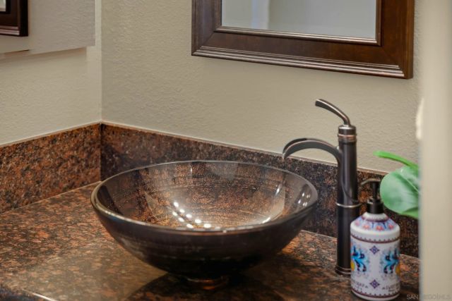 15464 Nawa Ct, San Diego, CA 92129