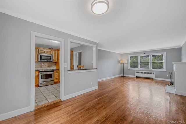 453 Dartmouth Street, Westbury, NY 11590