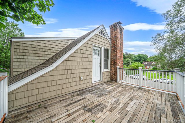 453 Dartmouth Street, Westbury, NY 11590