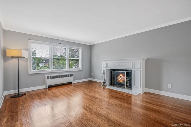 453 Dartmouth Street, Westbury, NY 11590