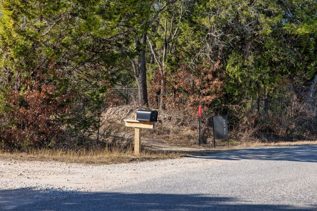 2357 CO Rd 302, Glen Rose, TX 76043