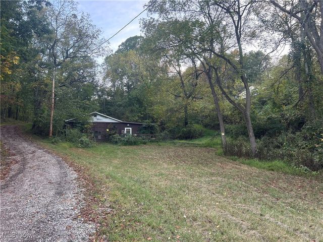 8188 Dozer Road, Cambridge, OH 43725