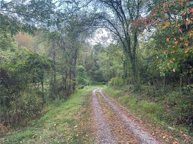 8188 Dozer Road, Cambridge, OH 43725