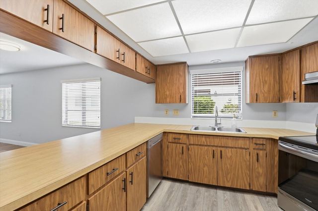 54 JAMAICA STREET, Homosassa, FL 34446