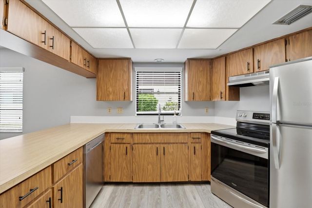 54 JAMAICA STREET, Homosassa, FL 34446