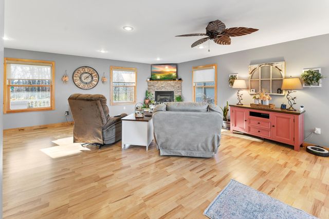 2828 W River Road, Mora, MN 55051