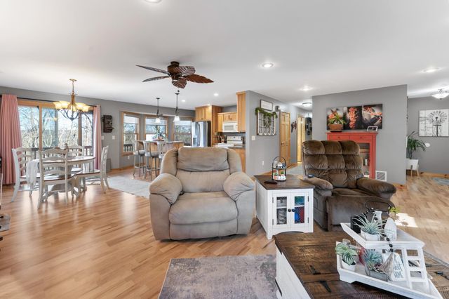 2828 W River Road, Mora, MN 55051