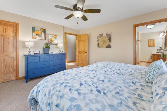 2828 W River Road, Mora, MN 55051