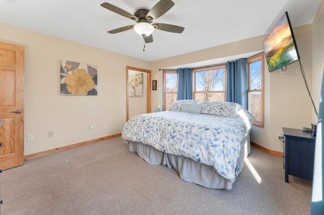 2828 W River Road, Mora, MN 55051