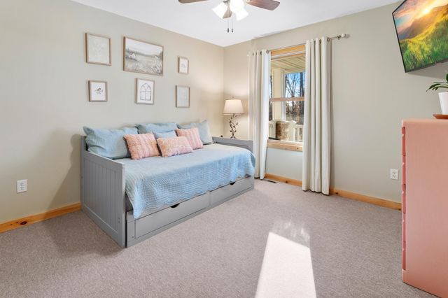 2828 W River Road, Mora, MN 55051