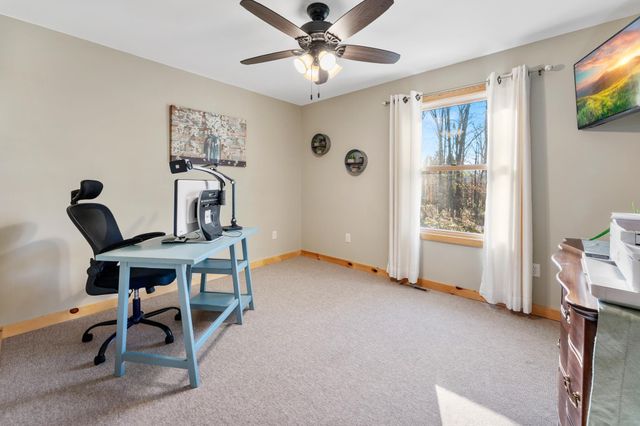 2828 W River Road, Mora, MN 55051