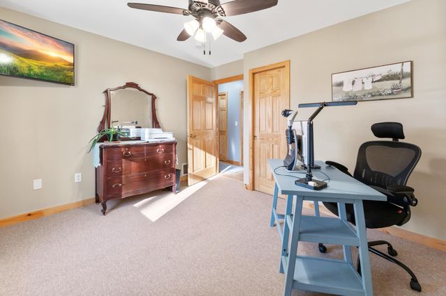 2828 W River Road, Mora, MN 55051