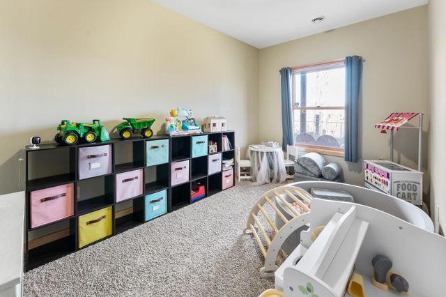 2828 W River Road, Mora, MN 55051