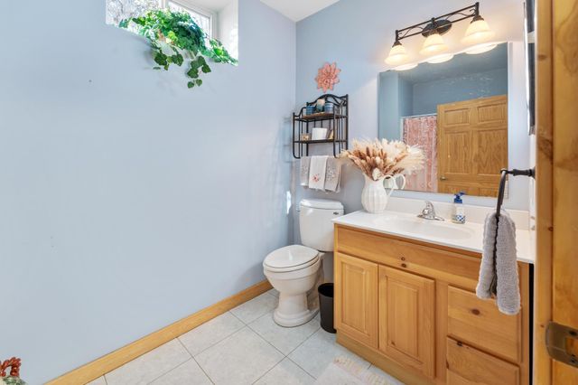 2828 W River Road, Mora, MN 55051