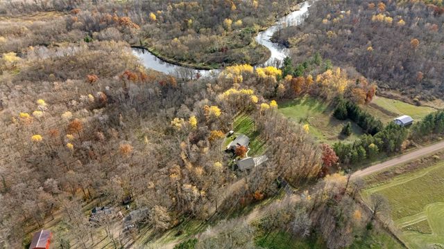2828 W River Road, Mora, MN 55051