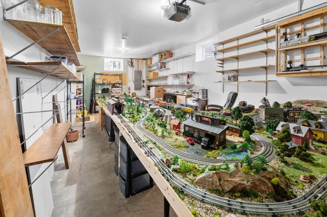 2828 W River Road, Mora, MN 55051