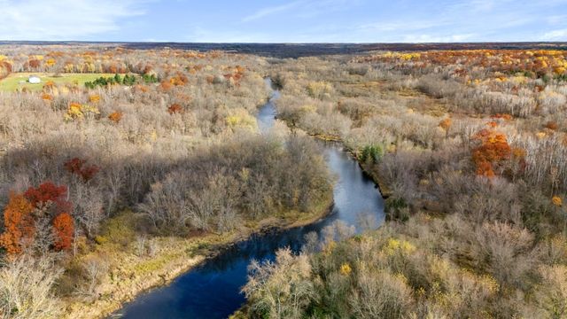 2828 W River Road, Mora, MN 55051